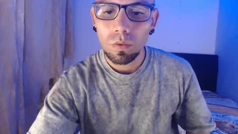 Snapshot of gabrielle_ramirez chatting on January 2025 09:33:01 PM Gabriel online show from January 2025 09:33:01 PM