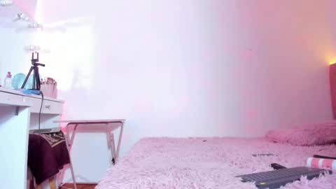   online show from December 2025 03:06:01 PM