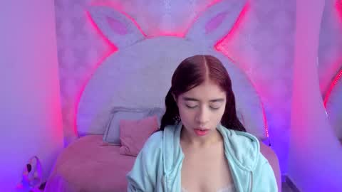 Gaby online show from November 2025 07:36:02 PM