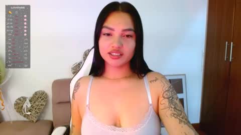 Snapshot of gaby_saikozz chatting on October 2025 04:57:01 AM My name is Gabriela.. nice to meet you thumbs up please its very important to me online show from October 2025 04:57:01 AM