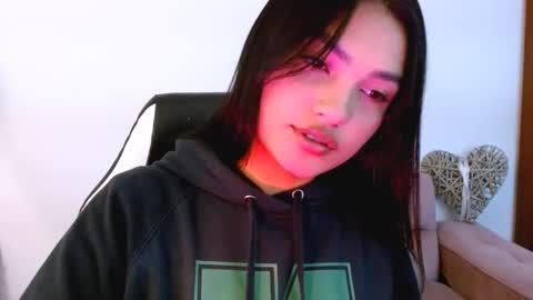 Snapshot of gaby_saikozz chatting on October 2025 01:17:02 AM My name is Gabriela.. nice to meet you thumbs up please its very important to me online show from October 2025 01:17:02 AM