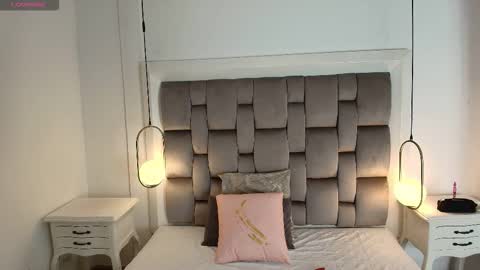 GABRIELA  online show from December 2025 11:30:02 AM