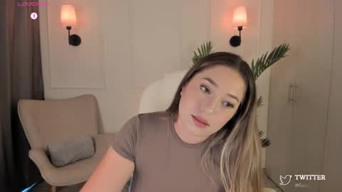 Snapshot of gaby_soleer chatting on September 2025 10:24:01 PM gaby online show from September 2025 10:24:01 PM