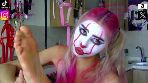 gabygumms online show from September 2025 02:43:02 PM