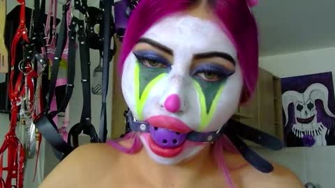 gabygumms online show from October 2025 02:29:01 PM