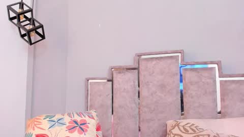 gabyyjones online show from February 2025 11:38:02 AM