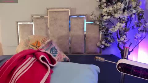 gabyyjones online show from September 2025 12:16:02 PM