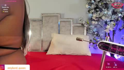 gabyyjones online show from October 2025 11:31:02 AM