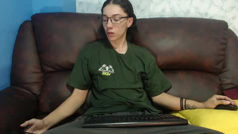 gadiel_sex online show from February 2025 01:11:02 PM