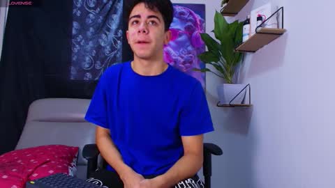 Snapshot of gael_moon chatting on February 2026 05:53:01 PM Gael Moon online show from February 2026 05:53:01 PM