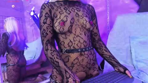Snapshot of gaiia_uwu chatting on April 2026 05:52:02 PM gaiia_uwu online show from April 2026 05:52:02 PM