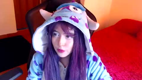 Kate 3 online show from June 2026 07:04:01 PM