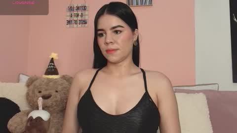 Snapshot of galayounng_ chatting on November 2025 11:27:02 AM Gala Y online show from November 2025 11:27:02 AM