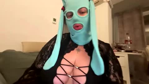 gapetrainee online show from October 2025 10:04:02 PM