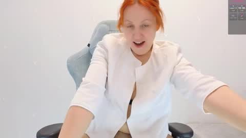 Ava online show from November 2025 07:01:01 AM