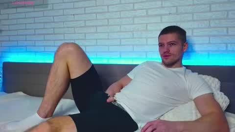 Gared online show from December 2025 08:18:01 AM