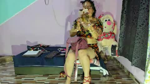 Snapshot of gaticahot001 chatting on January 2025 10:56:01 PM Diana online show from January 2025 10:56:01 PM