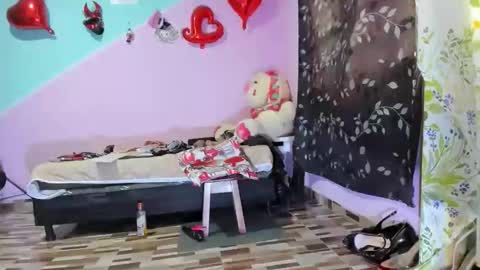 Snapshot of gaticahot001 chatting on October 2025 11:58:01 AM Diana online show from October 2025 11:58:01 AM