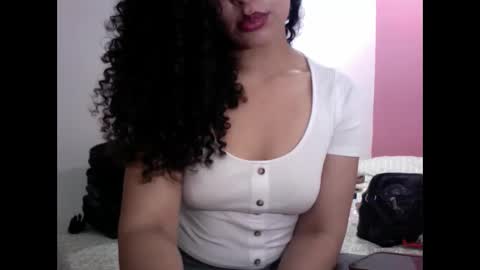 Snapshot of gatubelahotxxx chatting on December 2024 05:27:02 AM gatubelahotxxx online show from December 2024 05:27:02 AM