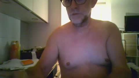 gaulis72 online show from January 2025 09:50:02 PM