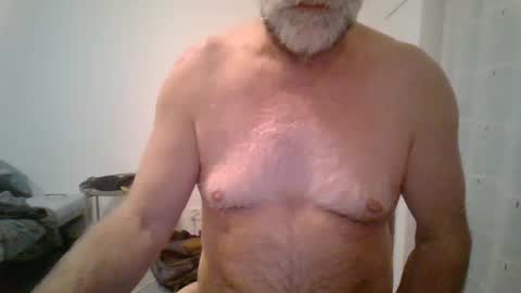 gaulis72 online show from January 2025 07:28:02 PM