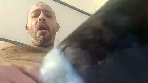 Snapshot of gazg1984 chatting on January 2025 06:37:01 AM gazg1984 online show from January 2025 06:37:01 AM