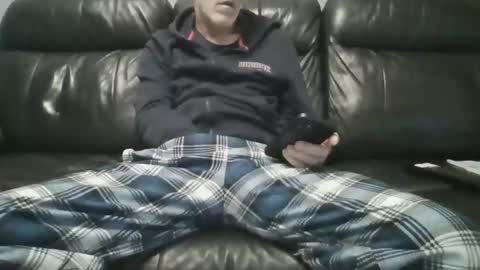 geeezer64 online show from November 2025 02:24:01 AM