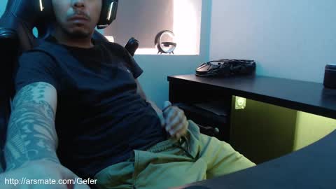 gefeeer online show from October 2025 07:36:02 PM