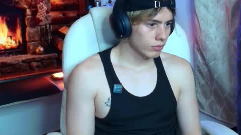 Gem Dominus online show from December 2025 01:25:02 AM