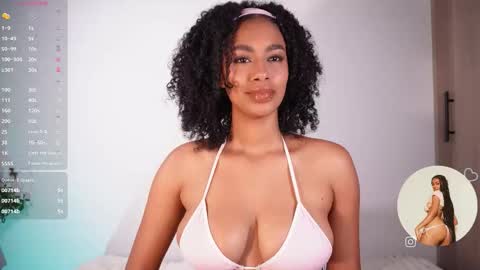 Snapshot of gemmacarter_ chatting on November 2025 01:17:01 AM online show from November 2025 01:17:01 AM