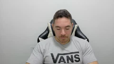 genesis_wb online show from October 2025 03:47:02 AM