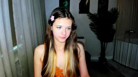 Snapshot of gentltease chatting on May 2026 05:37:01 AM Alice online show from May 2026 05:37:01 AM