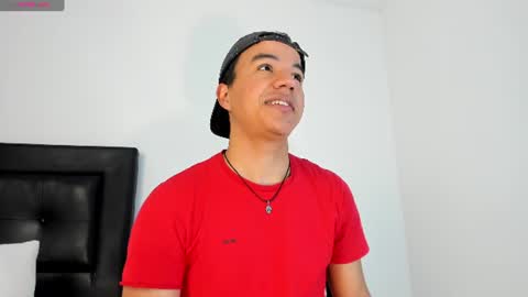 Snapshot of george_cams1 chatting on June 2026 09:17:01 AM Jorge online show from June 2026 09:17:01 AM