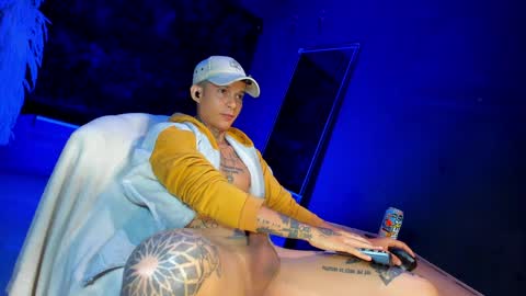 independent model online show from May 2026 05:54:01 PM