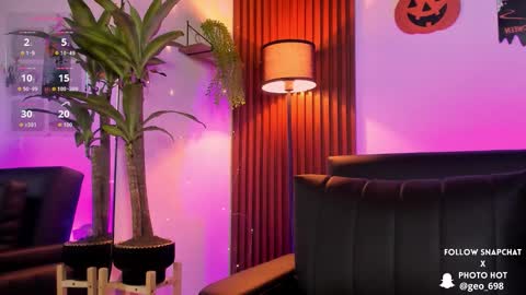 Snapshot of georgina_caruso chatting on October 2025 04:07:02 AM Georgina Caruso online show from October 2025 04:07:02 AM