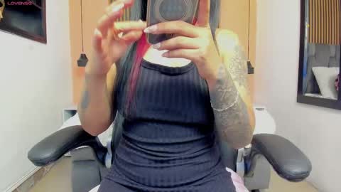 Snapshot of georgina_vega chatting on October 2025 03:01:02 AM Georgina online show from October 2025 03:01:02 AM