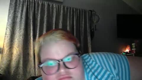 Snapshot of gerivenburg20 chatting on March 2026 12:38:02 AM gerivenburg20 online show from March 2026 12:38:02 AM