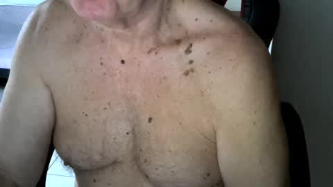 Snapshot of gh1952ma chatting on December 2024 09:11:01 AM Gisse online show from December 2024 09:11:01 AM