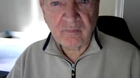 Snapshot of gh1952ma chatting on December 2024 10:28:01 AM Gisse online show from December 2024 10:28:01 AM