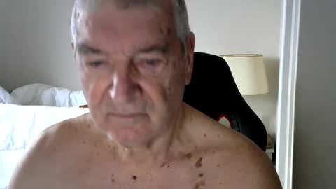 Snapshot of gh1952ma chatting on January 2025 02:14:02 PM Gisse online show from January 2025 02:14:02 PM