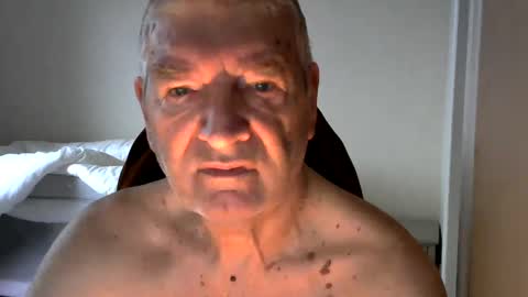 Snapshot of gh1952ma chatting on January 2025 09:19:02 AM Gisse online show from January 2025 09:19:02 AM