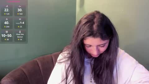 Danna Astrom online show from October 2025 04:53:01 AM