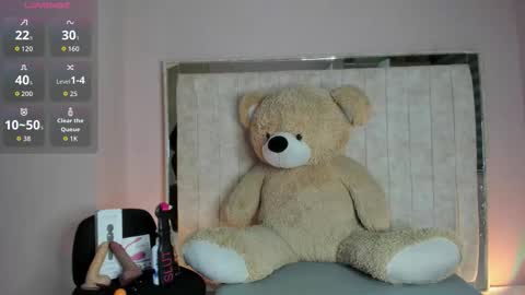 Danna Astrom online show from November 2025 11:51:02 PM