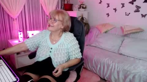 Ghertrudequeen online show from November 2025 04:44:02 AM