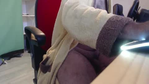 ghostatitude online show from December 2025 08:08:02 AM