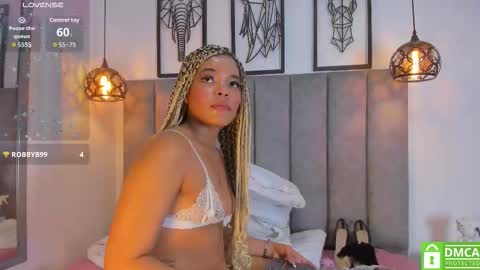 Snapshot of gia_scott chatting on November 2025 09:48:01 PM Darlliny online show from November 2025 09:48:01 PM