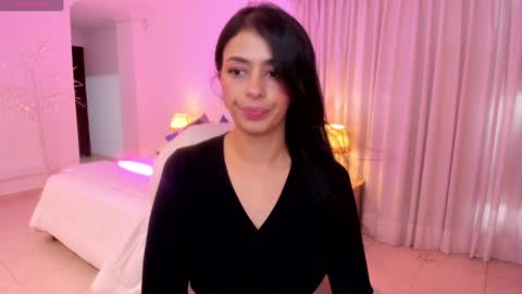Snapshot of gia_watsonn chatting on December 2024 07:11:01 PM Gia online show from December 2024 07:11:01 PM