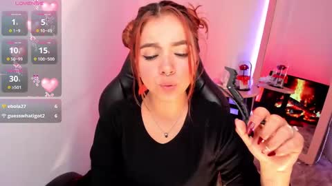 Snapshot of giabrook chatting on January 2025 06:47:01 PM Gia online show from January 2025 06:47:01 PM