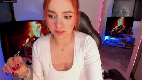 Snapshot of giabrook chatting on March 2025 12:22:01 PM Gia online show from March 2025 12:22:01 PM