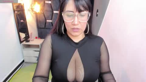 G I A  FOX online show from October 2025 01:29:02 PM